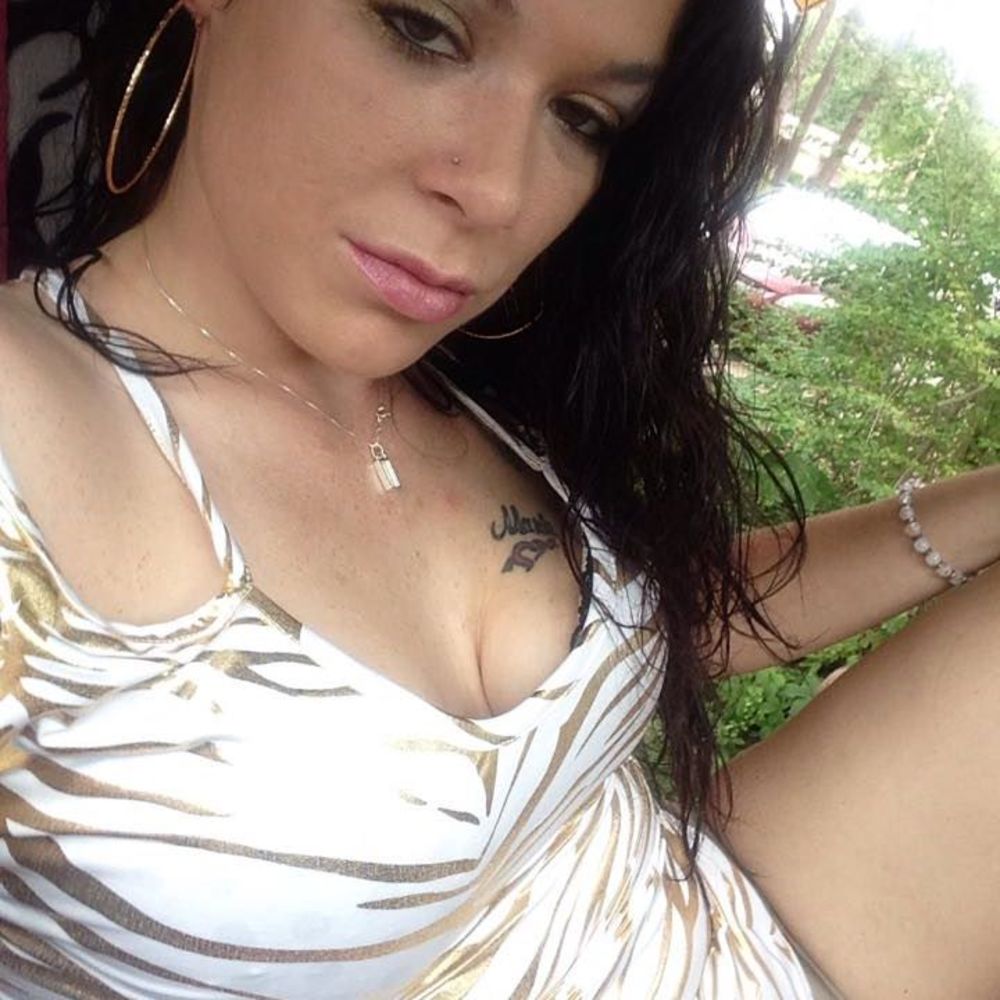 Meet your Posher, Danya marie